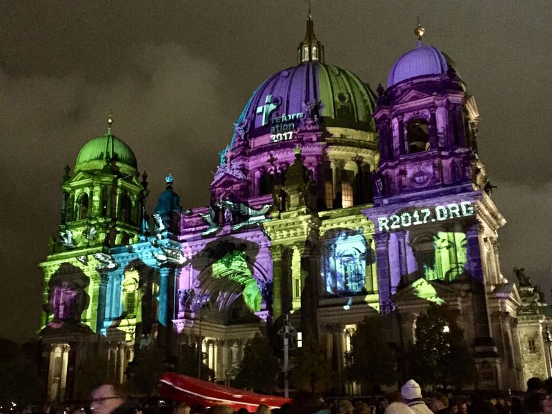 ベルリンの街を彩る光の祭典「フェスティバル・オブ・ライツ」