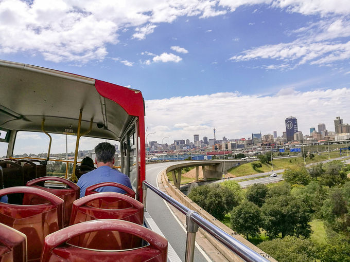 ���n�l�X�u���O�ό��Ɉ��S�֗��Ȋό��o�X