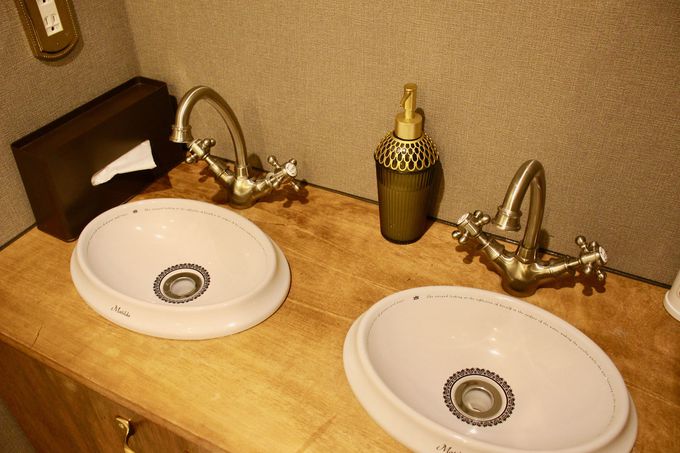 �o�X���[������ʑ���N���V�b�N�ȕ��͋C�I