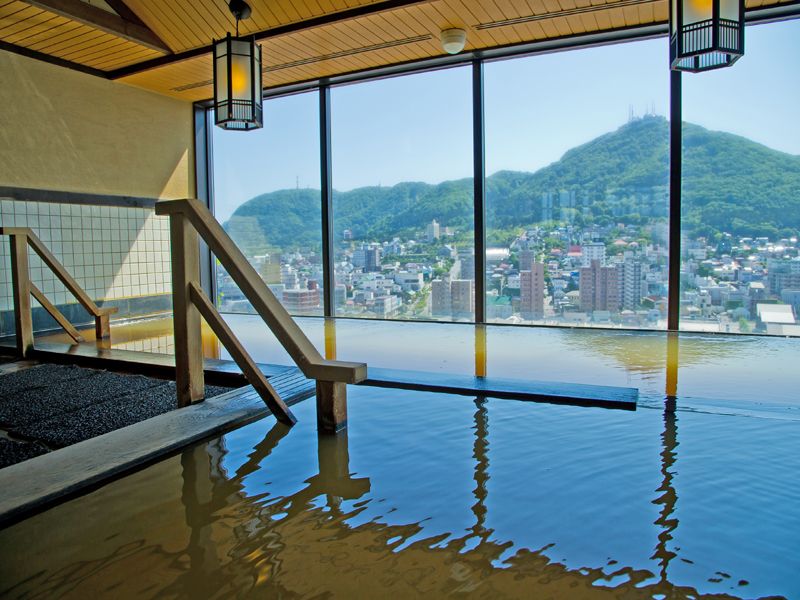 函館の街の中心で温泉を満喫できるって知ってました？