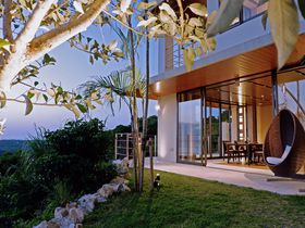 全てが叶う理想の隠れ家ひとり占め！沖縄「ルカナモトブ」はバトラー付洋風旅館！？
