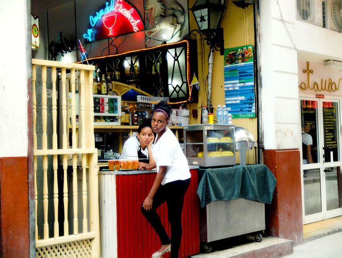 ��b�m���Q ���H��