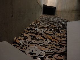 hCcuxE_فv zR[XgA푈̉^̎̌̋LTlC