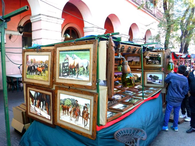 u}^f[jsv̓A[`炵G݂̕ɁI