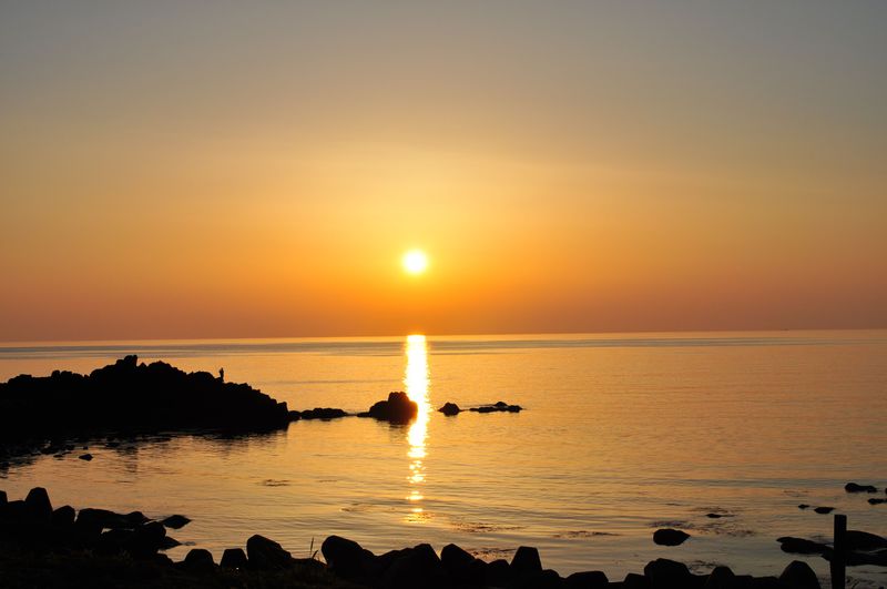 海の絶景！夕陽のまち山形・温海で日没のカウントダウン