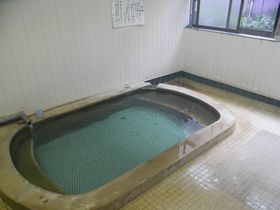 浴室内は火気厳禁！？新潟・新津温泉の油っぽい濃厚湯！