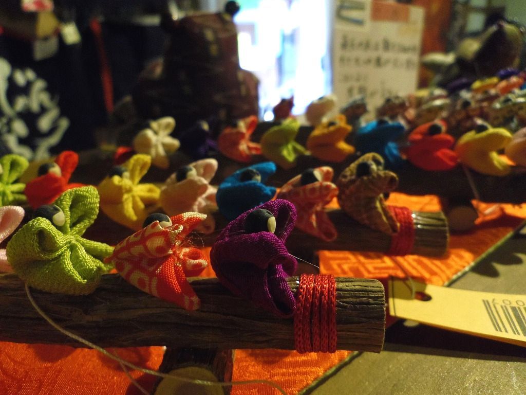 ^񒆂̓y̓VbvBLYAĂ܂