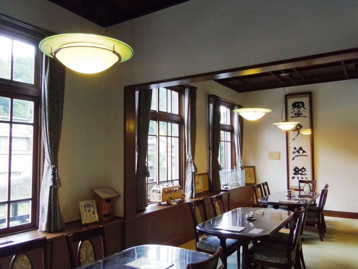 �S�㔪���̊ό��ē��͂����Łu�S�㔪�������ɋL�O�فv