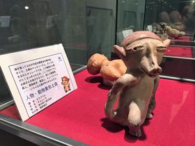 {J̔piIROsuÑAJZNWv͒ăA[g̃e[}p[N̋LTlC