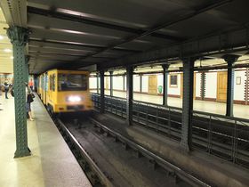 ブダペストの地下鉄は世界遺産！レトロでモダンな魅力を満喫