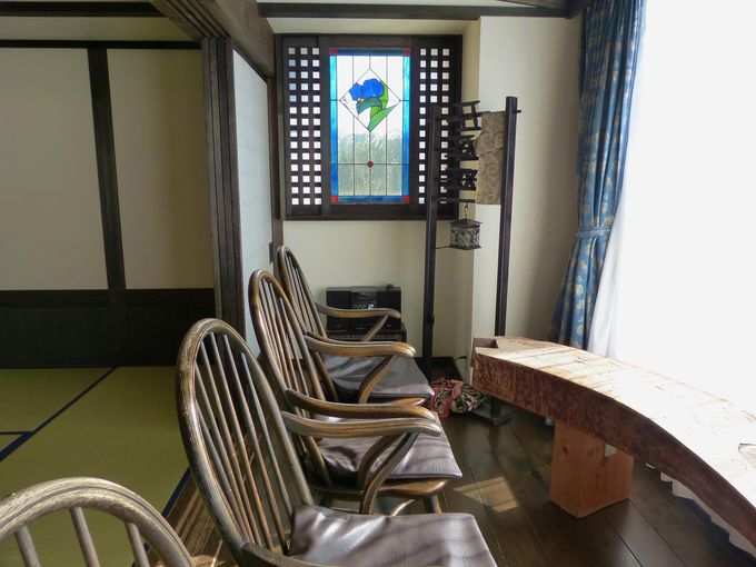 S44̋qׂ͂ĈقȂfUCI