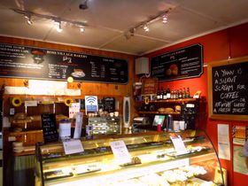 �����̑�}�ցE�L�L���������p��������I�H���^�X�}�j�A�́u���X�E�r���b�W�E�x�[�J���[�v��K�˂悤�I�̋L���T���l�C��