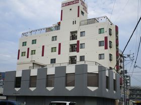 ��ʂ̗��֐��Ɨ����̈��������́I�������@���s�u�ԊԃX�e�[�V�����z�e���v�̋L���T���l�C��