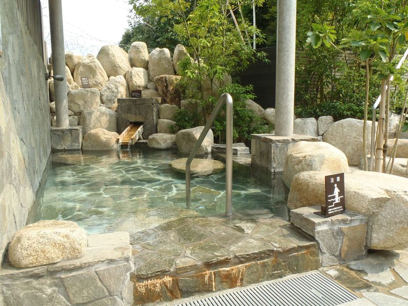 夏季限定！宗像王丸・天然温泉「やまつばさ」の非加熱源泉を堪能しよう！