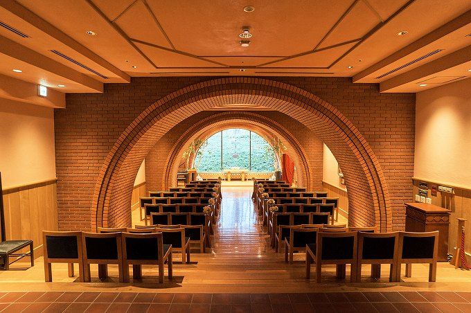 ͂̂PF΂Ɉ͂܂ꂽƋCiٓ