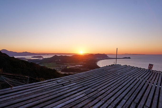 糸島 火山 山頂の夕日が絶景すぎる おすすめの行き方は 福岡県 Lineトラベルjp 旅行ガイド