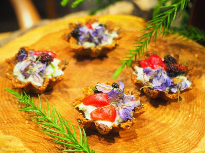 H̕ɁuV싛vuR\vƂȂI