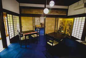 q܂IVEF_ЂƁuM[i]Cv̐[֌W̋LTlC