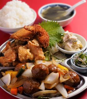 ��߂��f�J���舤���y��I�܂����̋��s������O���������5�I�̋L���T���l�C��