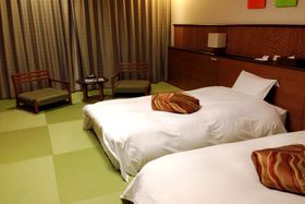 ���̉ԉ���̂������߂̏h6�I�I���s����h�̌���ł̋L���T���l�C��