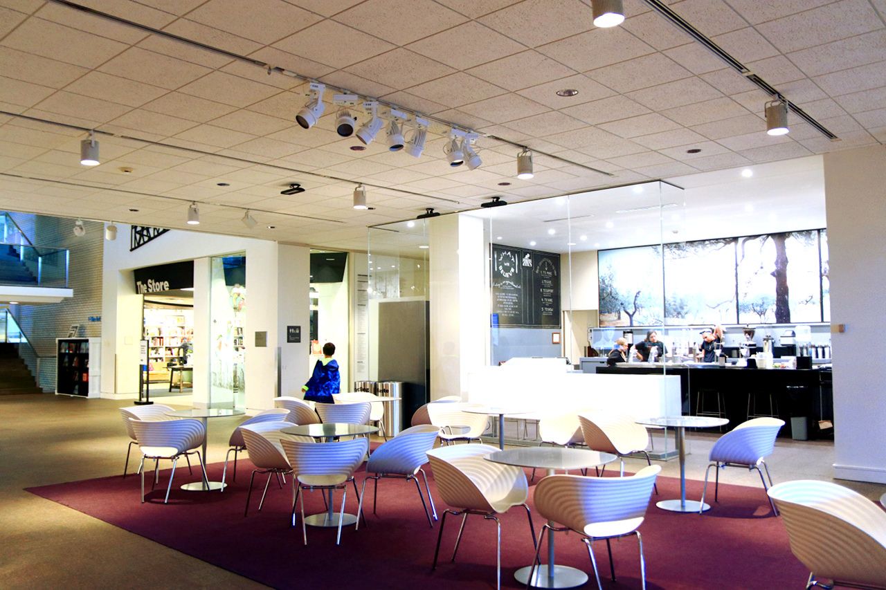 �ՐÂȏZ��X�ɂ�����p��