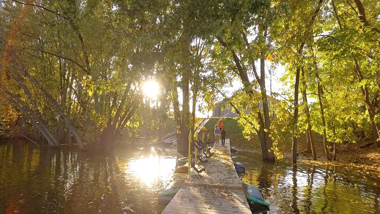 ��Ŋy���ރE�H�[�^�[�A�N�e�B�r�e�B