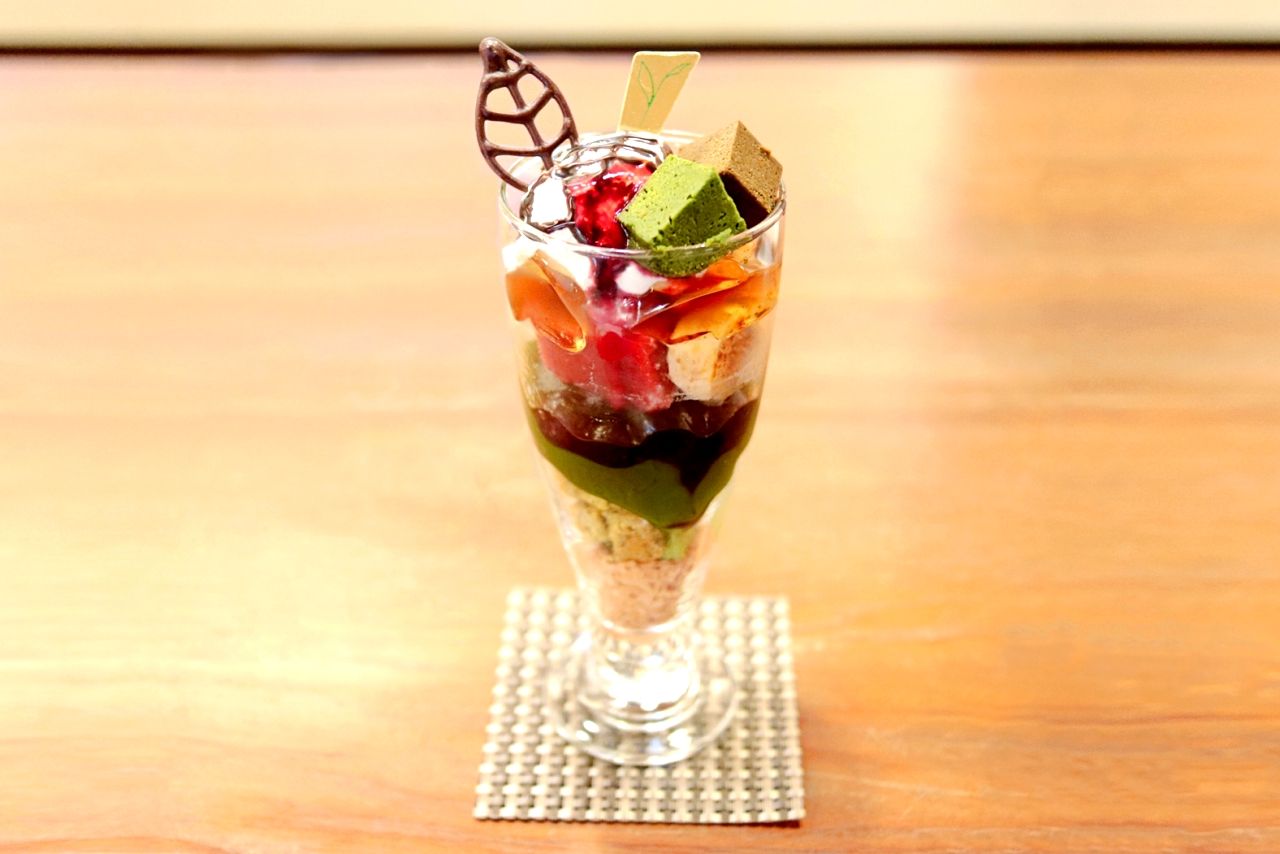 �g���̐X�p�t�F�h�͒ʔN�y���߂܂��I