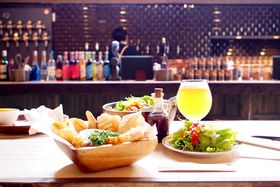 ����̒n�r�[���u�ۋT�~���N�u�������[�v�̓X���[�W�[����i�I�̋L���T���l�C��