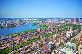 �{�X�g���̊X���݂�360�x�y���߂�u�X�J�C�E�H�[�N�W�]��v�̋L���T���l�C��