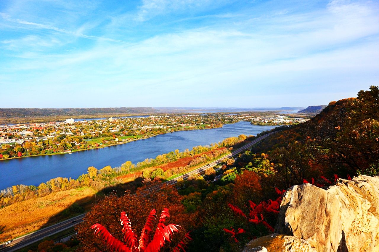 秋に訪れたい 紅葉が綺麗なミネソタ州ミシシッピ川沿いスポット アメリカ Lineトラベルjp 旅行ガイド