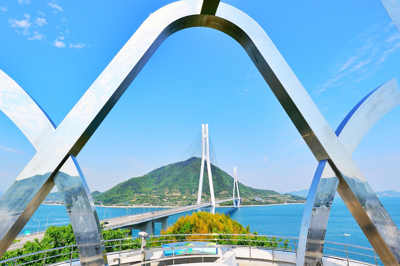 日本一の斜張橋「多々羅大橋」が望める展望台