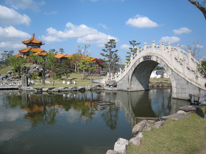 鳥取で触れる大陸文化！本格的な中国庭園「燕趙園」