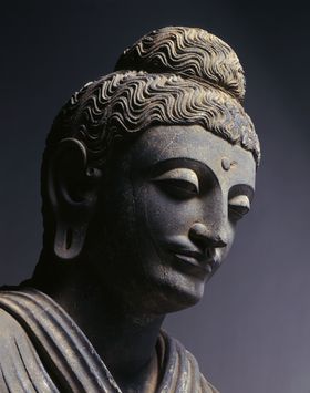 ����E�M�y�ŃV���N���[�h�̗��H�I�uMIHO MUSEUM�v�ŌÑ�|�p�ɐG���̋L���T���l�C��