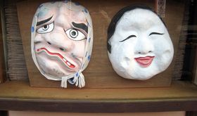 ���g���ȊX���݂��U��I���|���c�u�_�y��O�������v�͐_�y�u�[���̉Εt�����I�̋L���T���l�C��