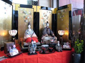 �Ð���������t�̖K��I����i���j�u���Ƃ̂ЂȂ܂�v�̋L���T���l�C��