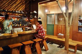 1��3500�~����I�u���W���O���L�����v�̓��r���O�o�[�̂���Q�X�g�n�E�X�̋L���T���l�C��