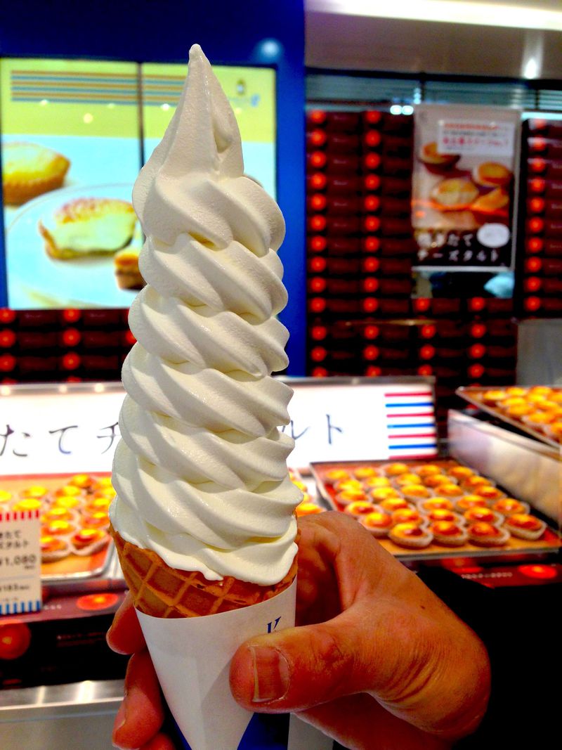 有名店大集結！酪農王国北海道・新千歳空港はソフトクリームのパラダイス