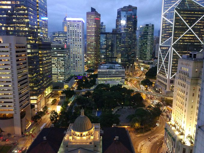 香港で絶対見たい夜景が楽しめるバー6選 香港 トラベルjp 旅行ガイド