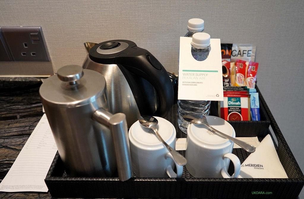 �V�O�l�`���[�L���O���[����9,000�~�ȉ�����