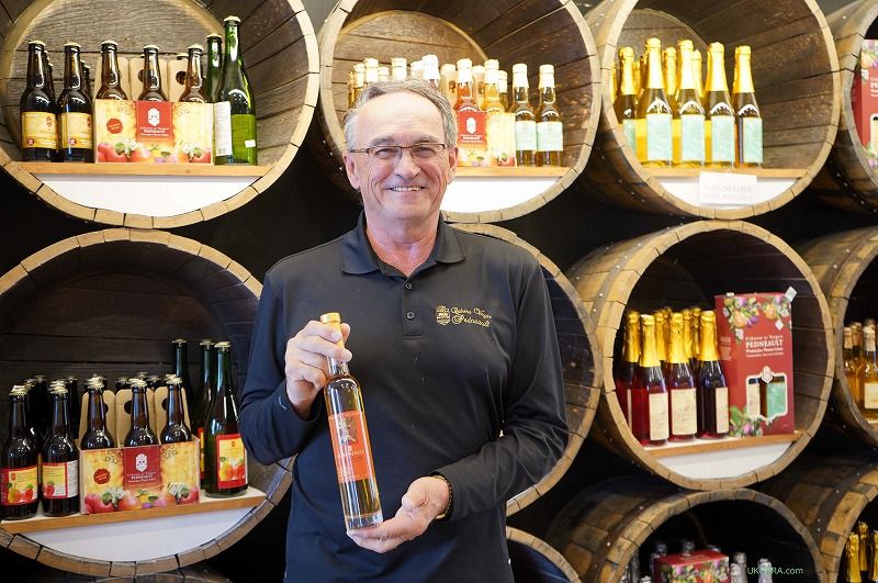 �����S�̃A�C�X���C���Ƀt�����`�X�C�[�c�A�P�x�b�N�Ŋy���ރO����