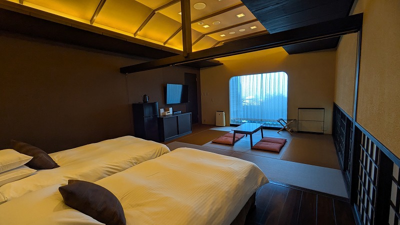 �S�����j���[�A�����ꂽ�q��