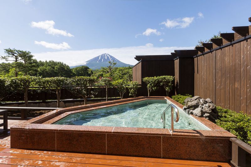 富士山を眺められる「富士眺望の湯 ゆらり」