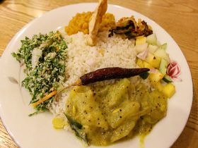 スリランカ料理おすすめ8選 カレー以外の名物グルメは？｜スリランカ｜トラベルjp 旅行ガイド