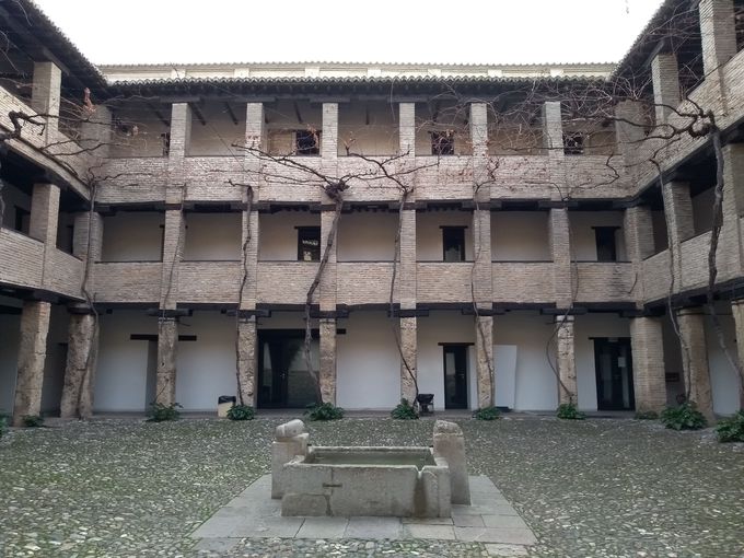 REfEJ{(Corral del Carbon)