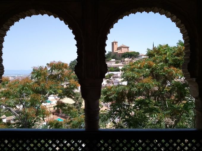 _[EAEIb{(Palacio de Dar al-Horra)