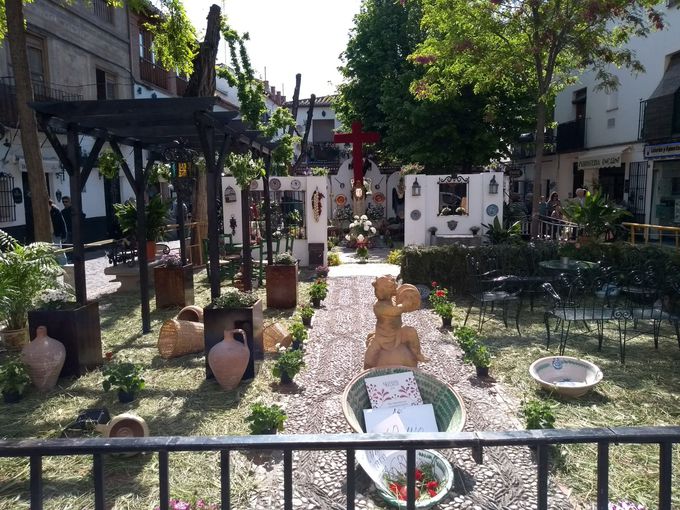 �f�B�A�E�f�E���E�N���X�i�\���ˍՂ�j�Ɍ������Ȃ�����