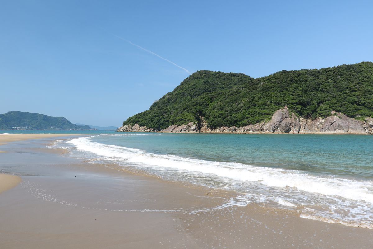 日南海岸南部にひっそりと横たわる絶景の浜辺 石波海岸 宮崎県 Lineトラベルjp 旅行ガイド