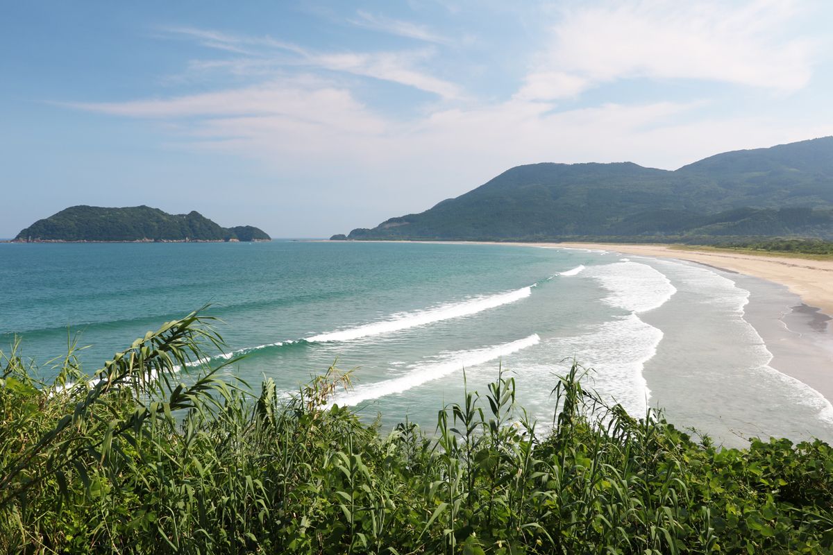 日南海岸南部にひっそりと横たわる絶景の浜辺 石波海岸 宮崎県 Lineトラベルjp 旅行ガイド