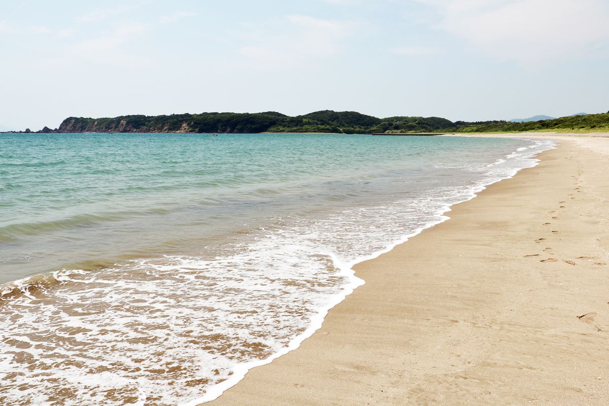 美しい一里崎浜、人の姿の無い浜辺を独り占め気分で歩こう！