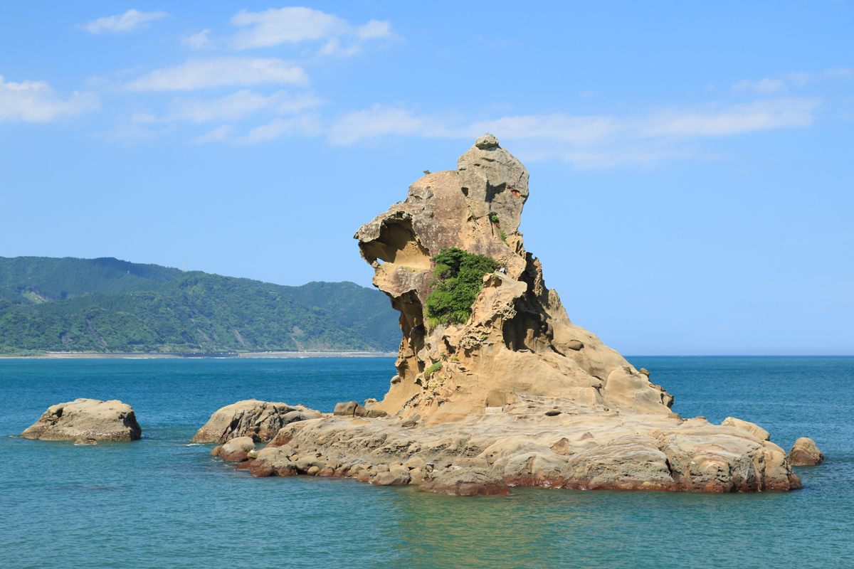 日南海岸で奇岩の景勝！宮崎「梅ヶ浜」でライオン岩を見よう
